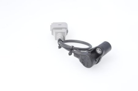 Czujnik obrotów wału korbowego BOSCH 0261210261 077905381K