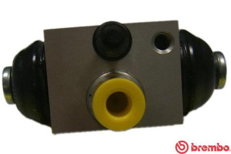Cylinderek hamulcowy BREMBO A12647 1550271