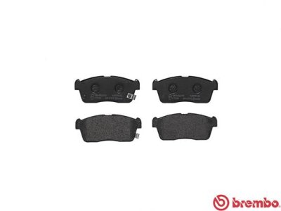 Klocki hamulcowe BREMBO P79012 5581076A00