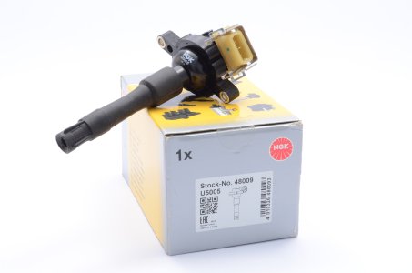 Cewka zapłonowa NGK U5005 12131748017