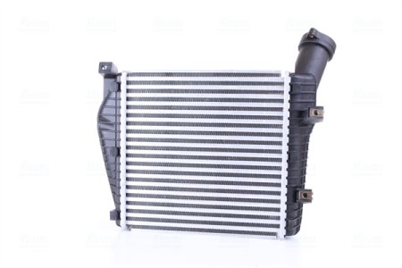 Intercooler NISSENS 96688 