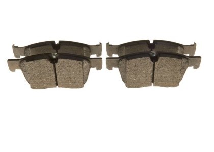 KLOCKI HAMULC. JAGUAR XE  15- PRZÓD