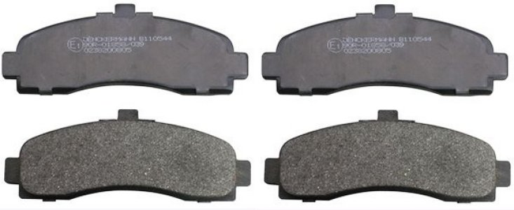 KLOCKI HAM.PRZOD NISSAN MICRA K11 92-