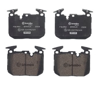 KLOCKI HAMULC. BMW 3 F30,F31,F32  11- PRZÓD