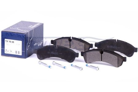 KLOCKI HAMULC. IVECO DAILY IV  06- TYŁ