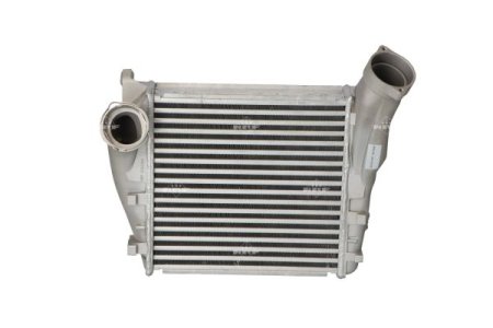 Intercooler NRF 30782 7L5145804B