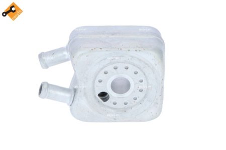 Chłodnica oleju NRF 31305 068117021B