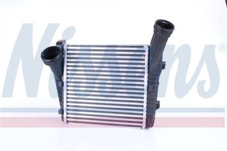 Intercooler NISSENS 96611 7L6145804