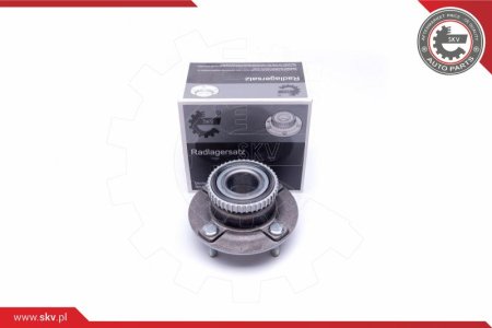 PIASTA KOŁA Z ŁOŻYSKIEM TYŁ FORD COUGAR FIESTA