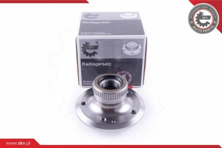 PIASTA KOŁA Z ŁOŻYSKIEM PRZÓD MERCEDES CLK