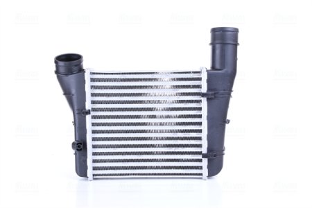 Intercooler NISSENS 96707 8E0145805F