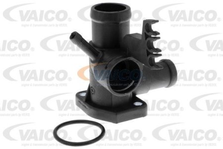 Króciec układu chłodzenia VAICO 10-0783 037121133E