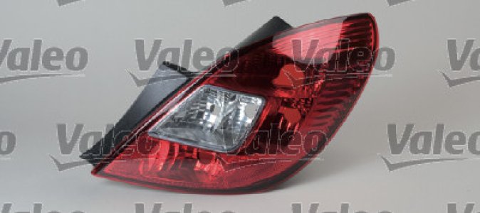 LAMPA TYLNA ZESPOLONA OPEL