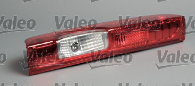 LAMPA TYLNA ZESPOLONA NISSAN OPEL RENAULT
