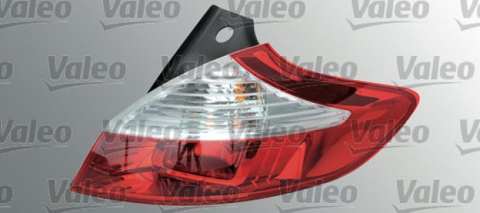 LAMPA TYLNA ZESPOLONA RENAULT
