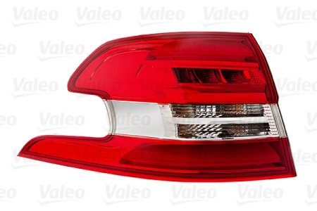 LAMPA TYLNA PEUGEOT
