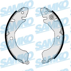 SZCZĘKI HAMULC. MITSUBISHI COLT  84-90