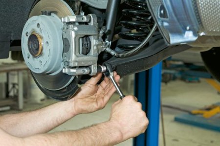 KLUCZ NASADOWY DO ZACISKÓW HAMULCOWYCH MERCEDES