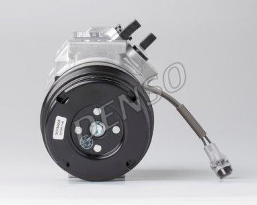 Kompresor klimatyzacji DENSO DCP36004 73111AG020