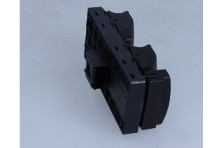 PRZEŁĄCZNIK PODNOŚNIKA SZYBY AUDI A6 2,7TDI 05-