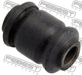 TULEJA WAH. TOYOTA P. YARIS 05- LE/PR PRZEDNIA