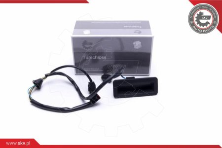 Przycisk klapy bagażnika SKV 16SKV267 LR020997 LAND ROVER FREELANDER