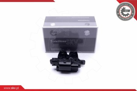 Zamek klapy bagażnika SKV 16SKV299 905022DX0A NISSAN MICRA III QASHQAI 2