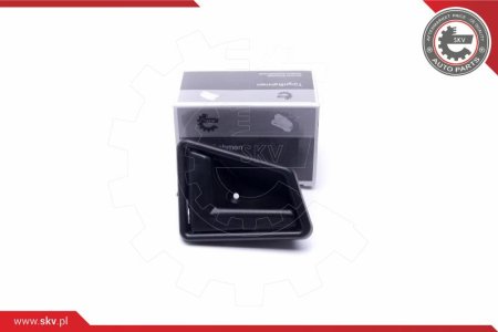 Klamka drzwi SKV 96SKV804 8313060A00 przód/tył lewy SUZUKI VITARA