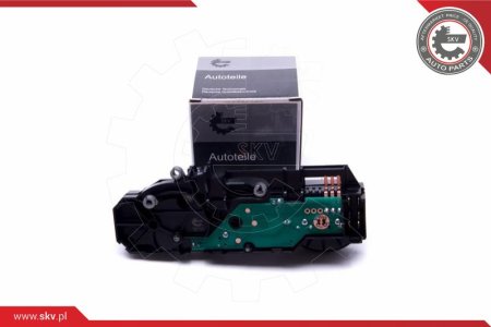 Panel sterowania nawiewu klimatyzacji SKV 38SKV003 A0008304185 MERCEDES