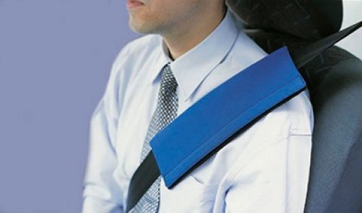 PODUSZKA NA PAS KEGEL-BLAZUSIAK 5 5504 253 3040  POJ. NIEBIESKA