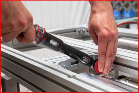 KLUCZ DYNAMOMETRYCZNY 3/8