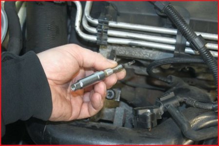 ZESTAW SPECJALNYCH NASADEK DO ŚWIEC ŻAROWYCH