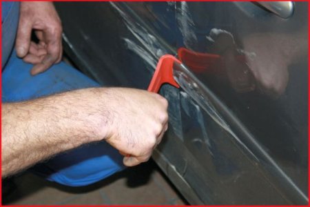 ZESTAW KLINÓW TWORZYWOWYCH