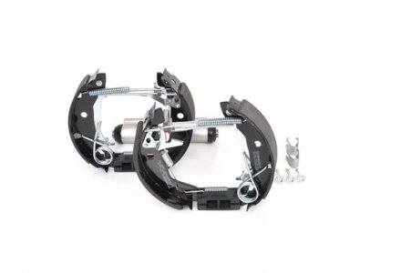 Szczęki hamulcowe BOSCH 0204114591 KFSMERC002