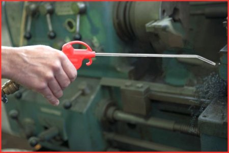 UNIWERSALNY PISTOLET DO PRZEDMUCHIWANIA,