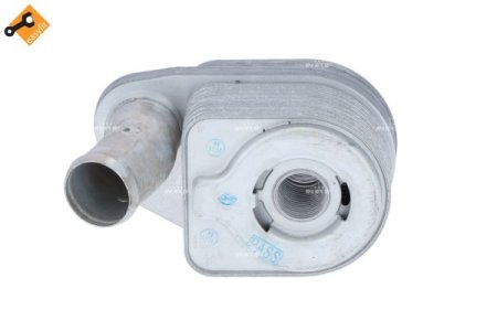 Chłodnica oleju NRF 31325 504375360