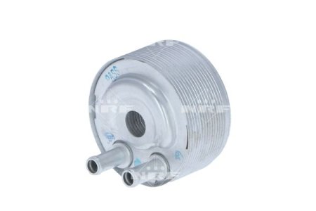 Chłodnica oleju NRF 31353 21305EB300