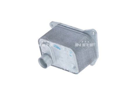 Chłodnica oleju NRF 31358 06K117021B