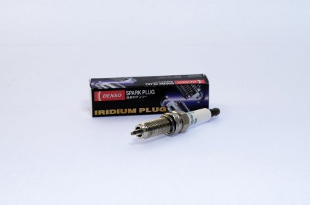 Świeca iskrowa DENSO DXU22HCR-D11S 12290R1AA01