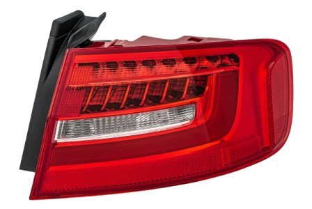 LAMPA TYLNA AUDI