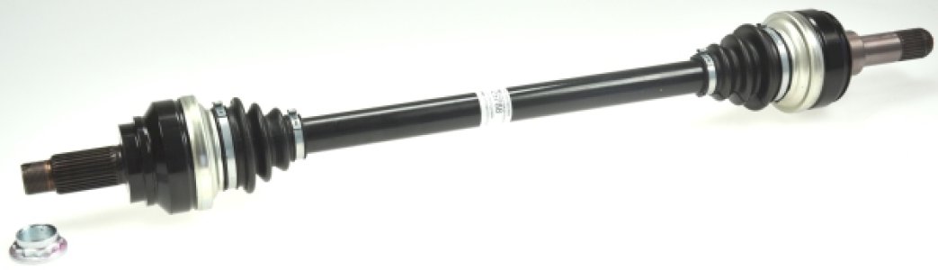 PÓŁOŚ NAPĘDOWA BMW