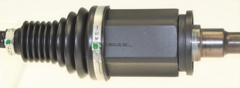 PÓŁOŚ NAPĘDOWA BMW