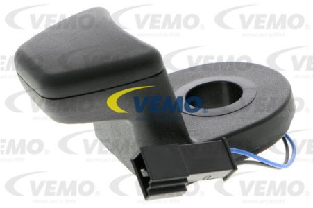 WŁĄCZNIK OTWIERANIA POKRYWY BAGAŻNIKA BMW