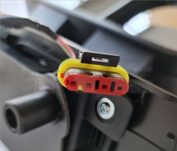 LUSTERKO ZEWNĘTRZNE IVECO