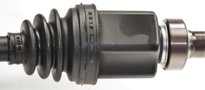 PÓŁOŚ NAPĘDOWA NISSAN