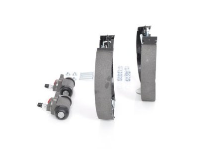 Szczęki hamulcowe + (CYLINDERKI/SPREZYNY) BOSCH 0204114629 