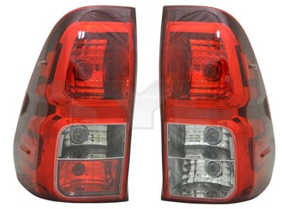 LAMPA TYLNA TYC 11 12962 15 2 815600K270 TOYOTA