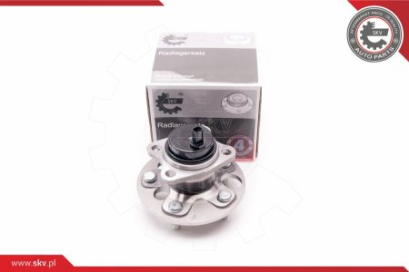 Piasta koła z łożyskiem SKV 29SKV103 4245012100 tył TOYOTA AURIS COROLLA