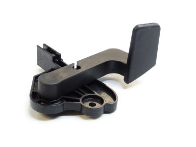 UCHWYT LINKI POKRYWY SILNIKA VAG