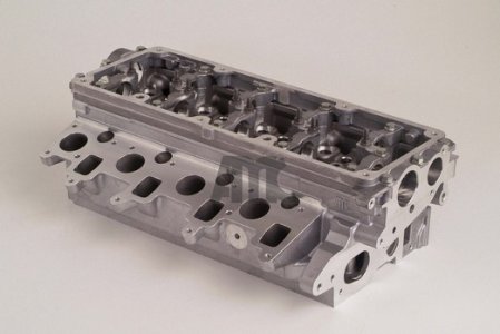 GŁOWICA CYLINDRÓW AUDI VW